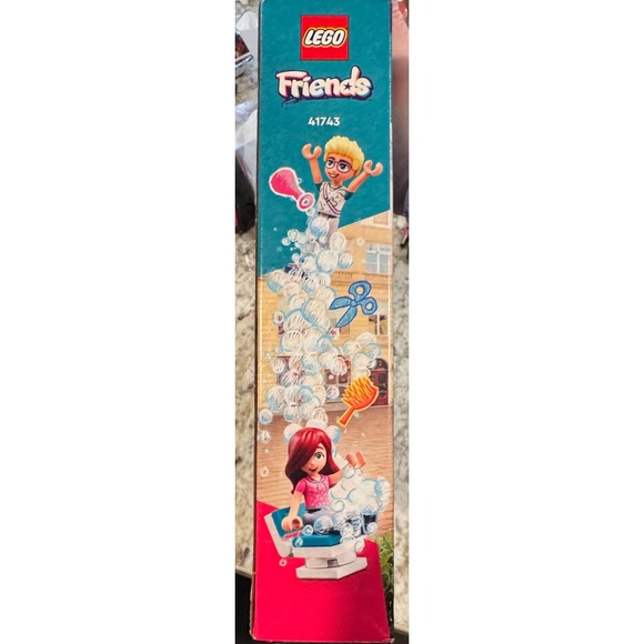 LEGO Friends Hair Salon 41743 Building Set 401 Pieces Paisley Olly Nadia NEW - Picture 6 of 6